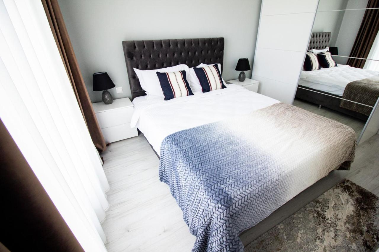 3 Rooms A502 Stayinn By Cosmopolis Bucarest Esterno foto