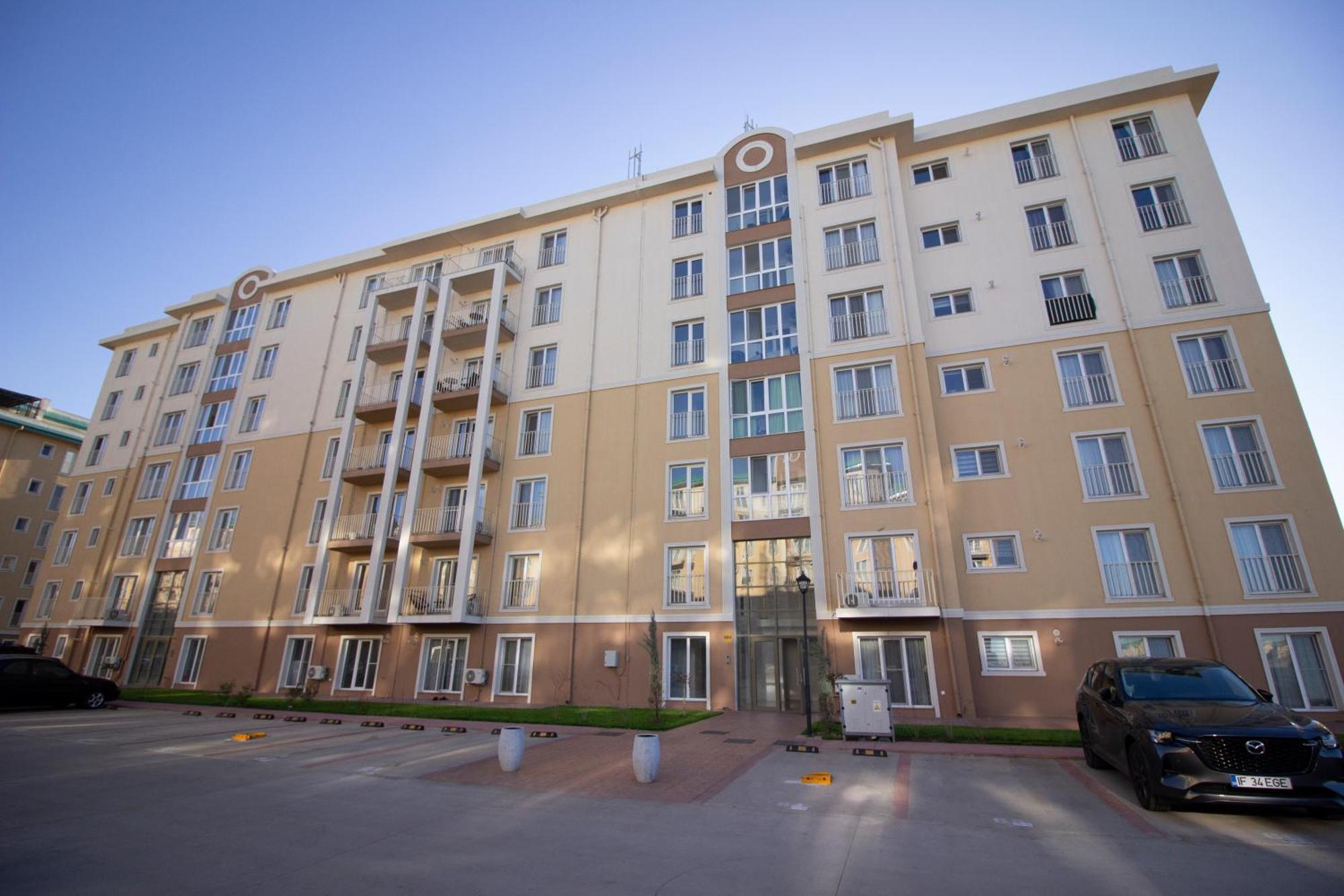 3 Rooms A502 Stayinn By Cosmopolis Bucarest Esterno foto